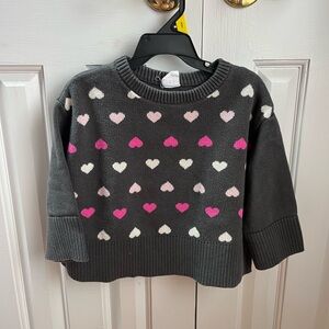 GAP 3T cute heart-pattern sweater with ribbed cuffs and side vents